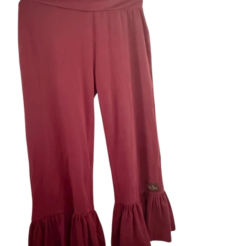 Matilda Jane Burgundy Capris - Picture 3 of 8